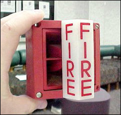 Continuing on, I also got a pair of some old pre-ADA System Sensor horn/strobes. Here's one of them. Continuing on, I also got a pair of some old pre-ADA System Sensor horn/strobes. Here's one of them.