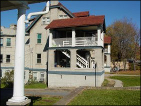 South Main Street is mixed-use. It contains general business uses, as well as high-density residential (seen below). South Main Street is mixed-use. It contains general business uses, as well as high-density residential (seen below).