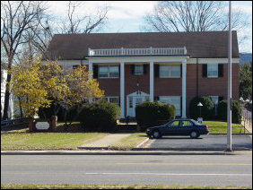 South Main Street is mixed-use. It contains general business uses, as well as high-density residential (seen below). South Main Street is mixed-use. It contains general business uses, as well as high-density residential (seen below).