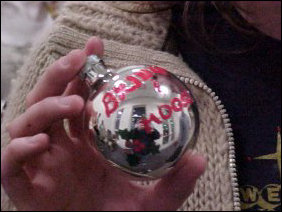 More ornaments for viewing! More ornaments for viewing!